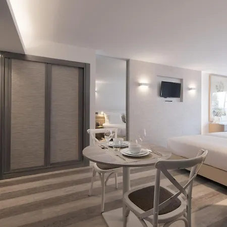 Hotel Alto Lido 4*